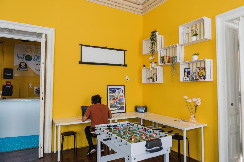 New One World Hostel Cracovia Esterno foto